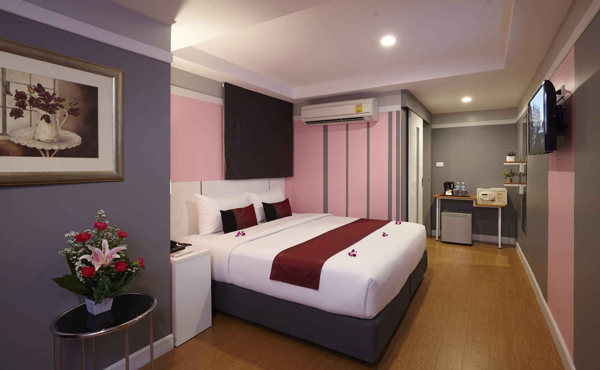 Anya Nana At Sukhumvit Bangkok Hotel Exterior photo