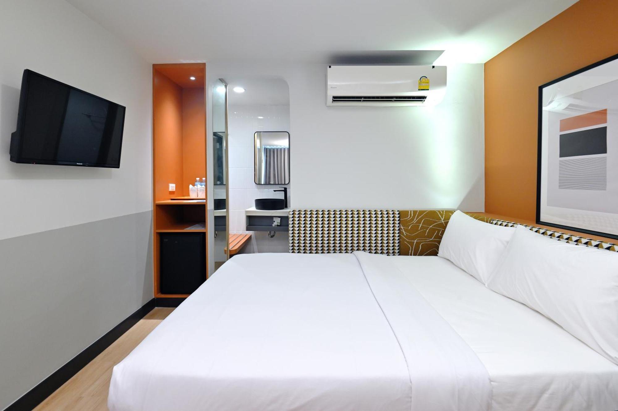 Anya Nana At Sukhumvit Bangkok Hotel Exterior photo