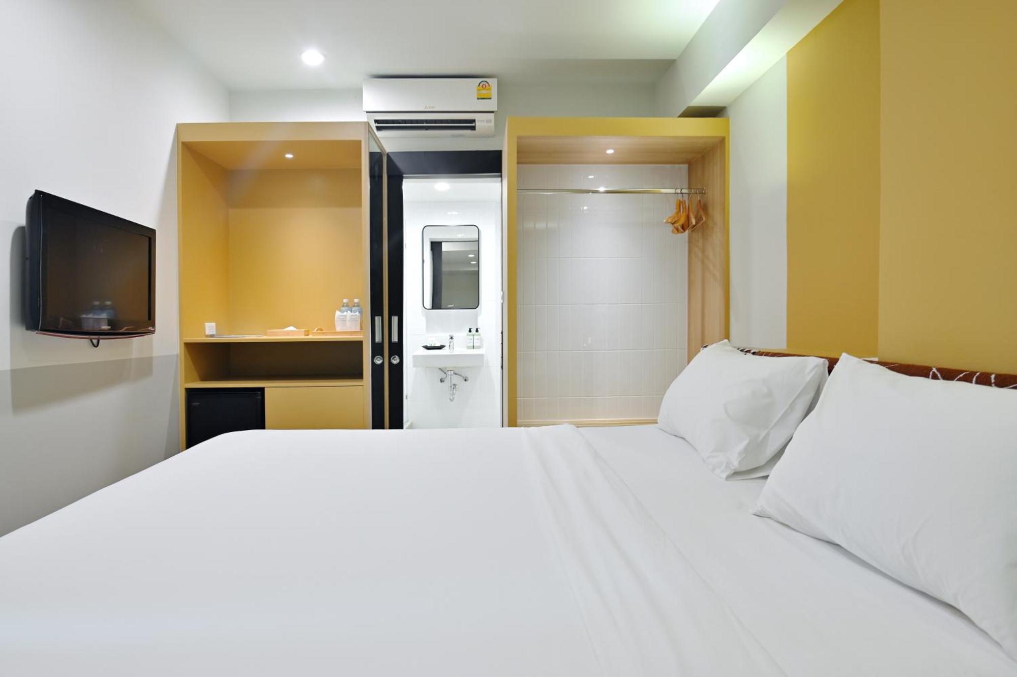 Anya Nana At Sukhumvit Bangkok Hotel Exterior photo