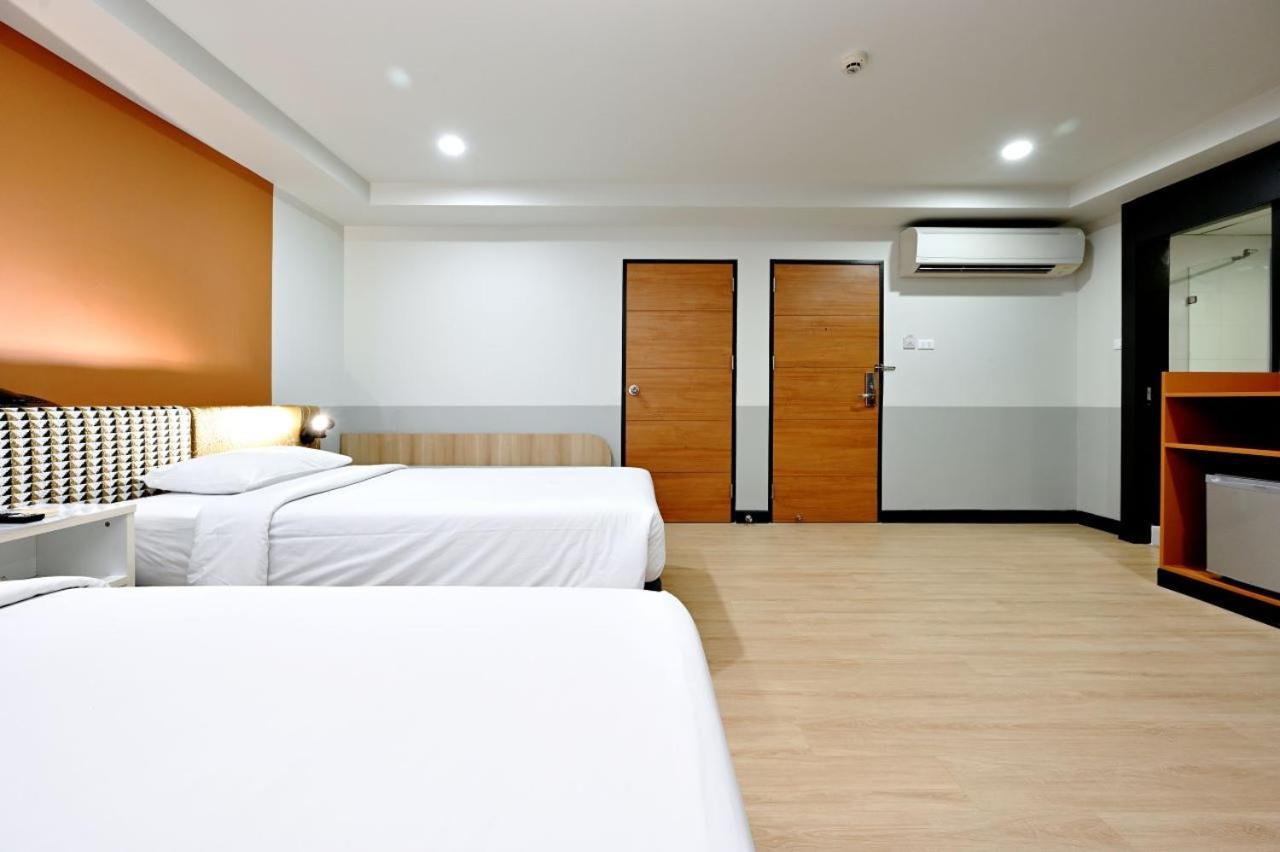 Anya Nana At Sukhumvit Bangkok Hotel Exterior photo